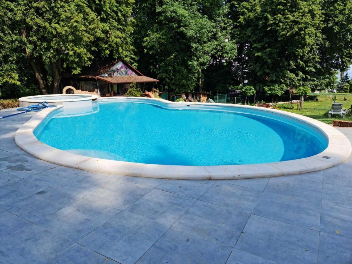 Panorama Hotel & Spa TTchernivtsi Extérieur photo